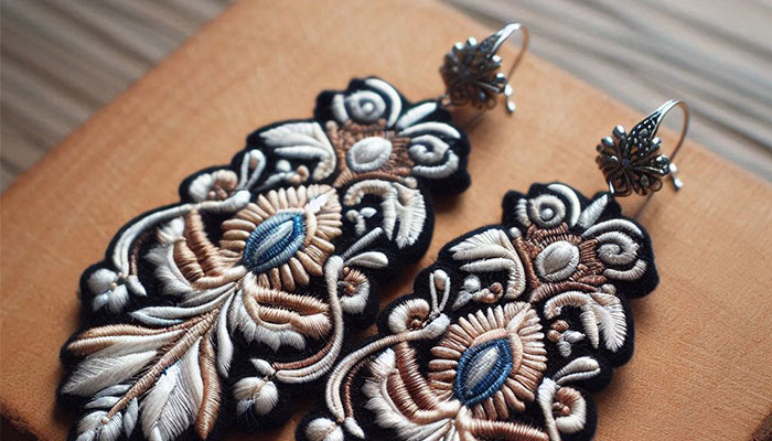 آموزش ساخت گوشواره گلدوزی در خانه